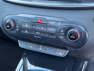 Used Kia Sorento from Mebs Motors