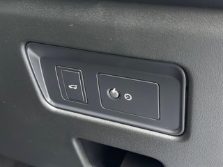 Used Land Rover Discovery from Mebs Motors