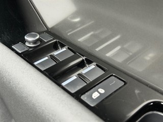 Used Land Rover Range Rover Velar from Mebs Motors