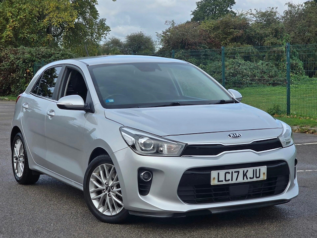 2017 KIA RIO 1.4 CRDI 3 EURO 6 S S 5DR 4,495 4,495 ULEZ COMPLIANT... photo