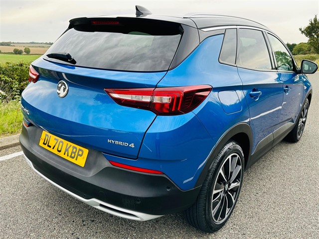 Vauxhall grandland x 2024 hybrid used