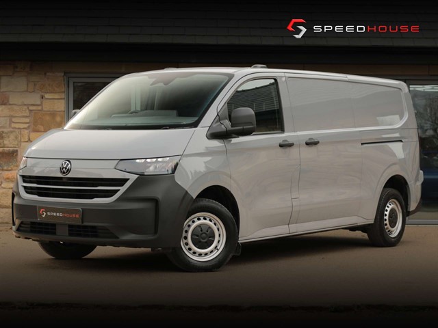 2025 VOLKSWAGEN TRANSPORTER T32 COMMERCE TDI A 2025 AUTOMATIC 5,999 MI DIESEL 28,995 28,995 VAT... photo