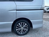 Used Nissan Serena