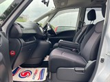 Used Nissan Serena