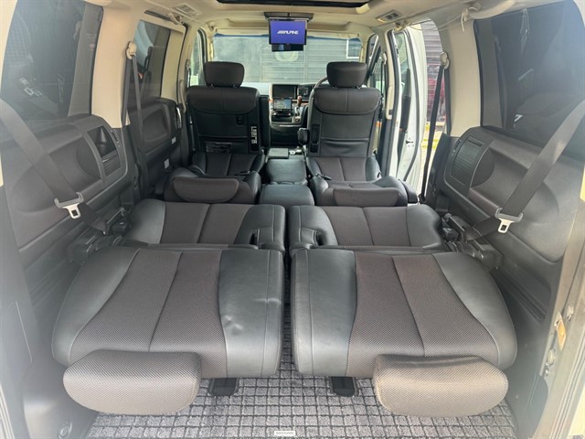 Used Nissan Elgrand