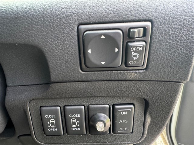 Used Nissan Elgrand