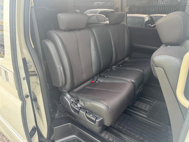 Used Nissan Elgrand