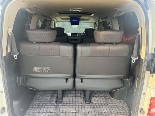 Used Nissan Elgrand