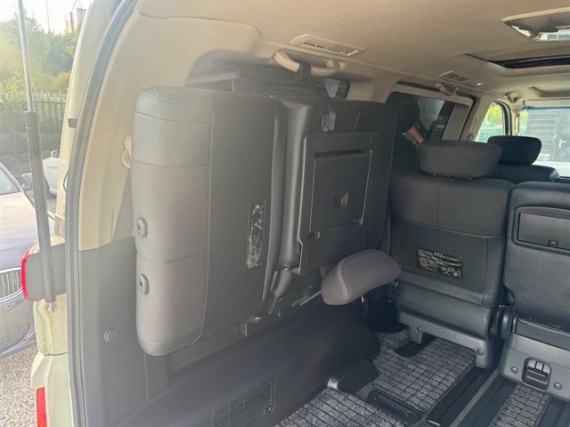 Used Nissan Elgrand