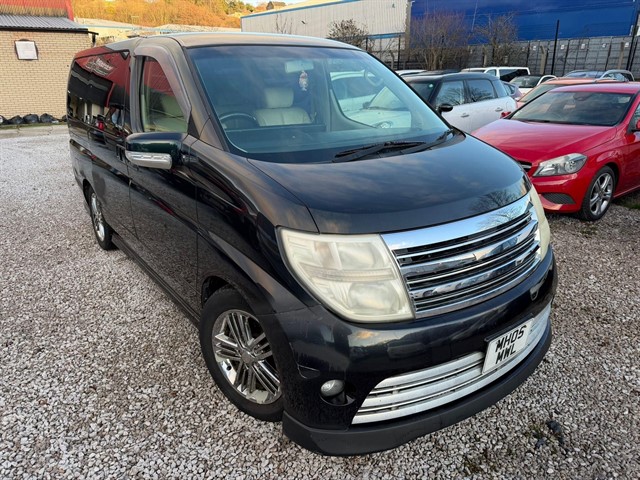 Used Nissan Elgrand in Bradford, West Yorkshire