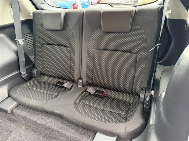 Used Nissan Qashqai+2