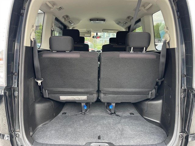 Used Nissan Serena