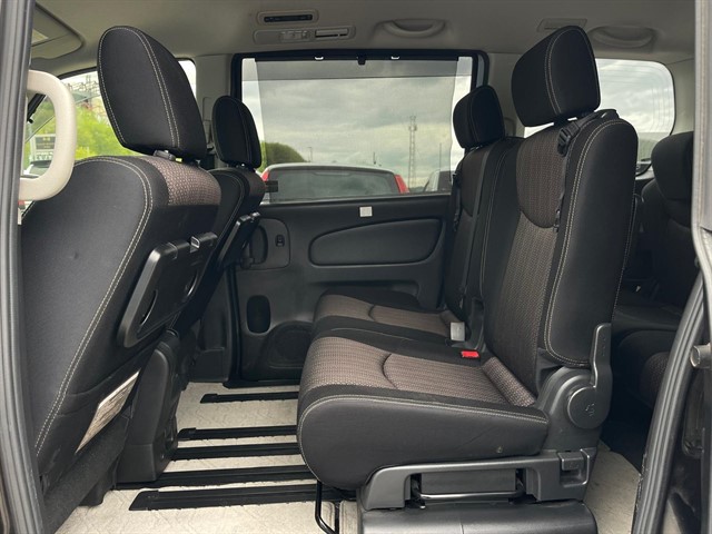 Used Nissan Serena