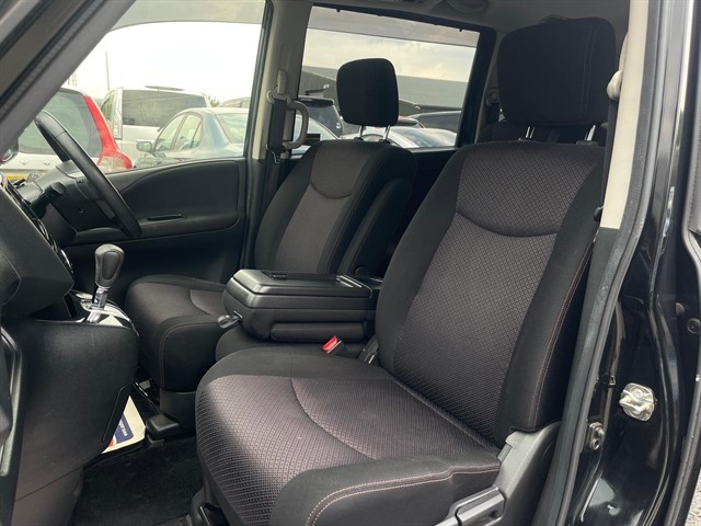 Used Nissan Serena
