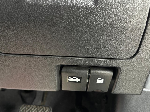 Used Nissan Serena