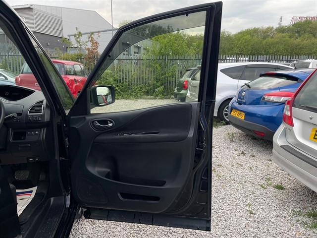 Used Nissan Serena