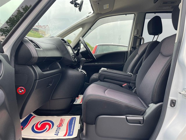 Used Nissan Serena