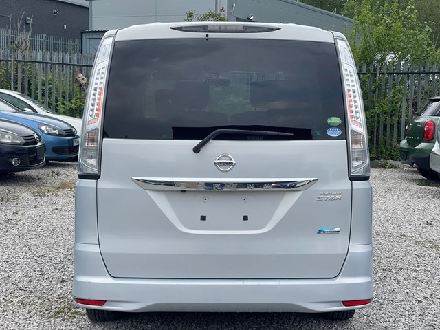 Used Nissan Serena