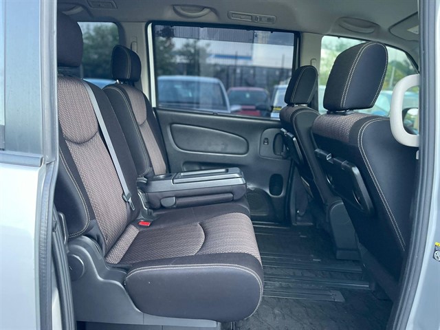 Used Nissan Serena