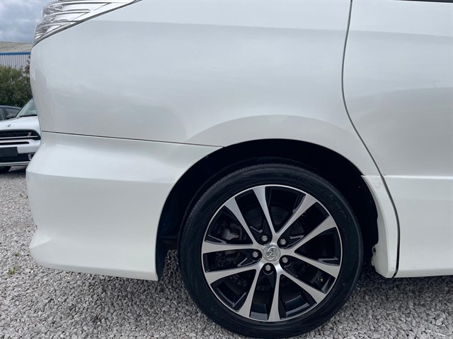 Used Toyota Estima