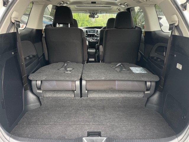 Used Toyota Estima