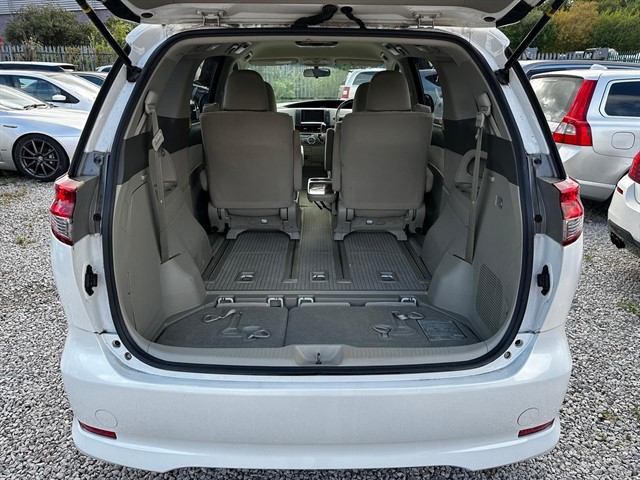 Used Toyota Estima