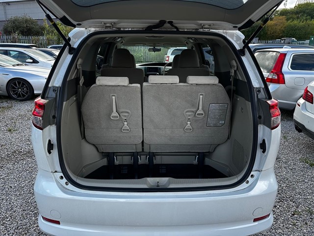 Used Toyota Estima