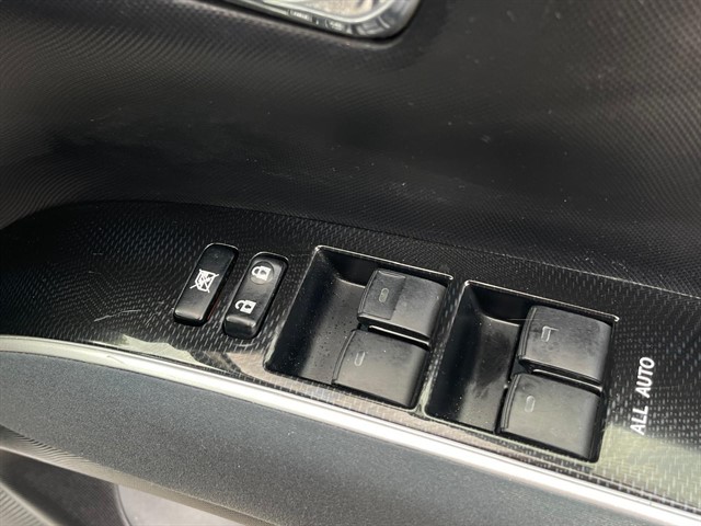 Used Toyota Estima