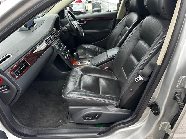 Used Volvo V70