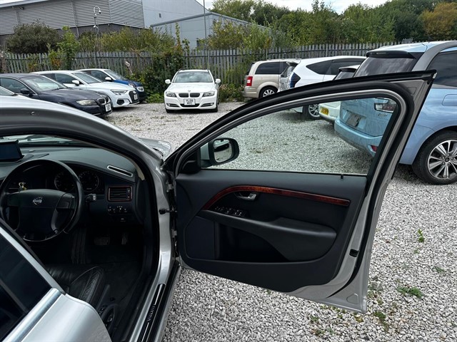 Used Volvo V70