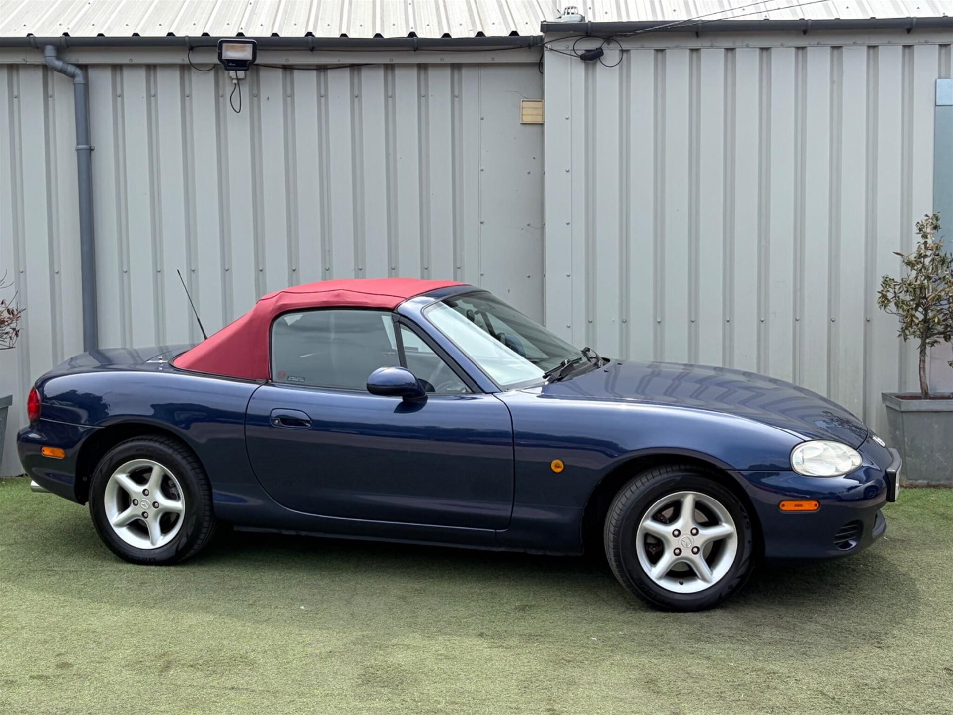2001 Mazda MX-5