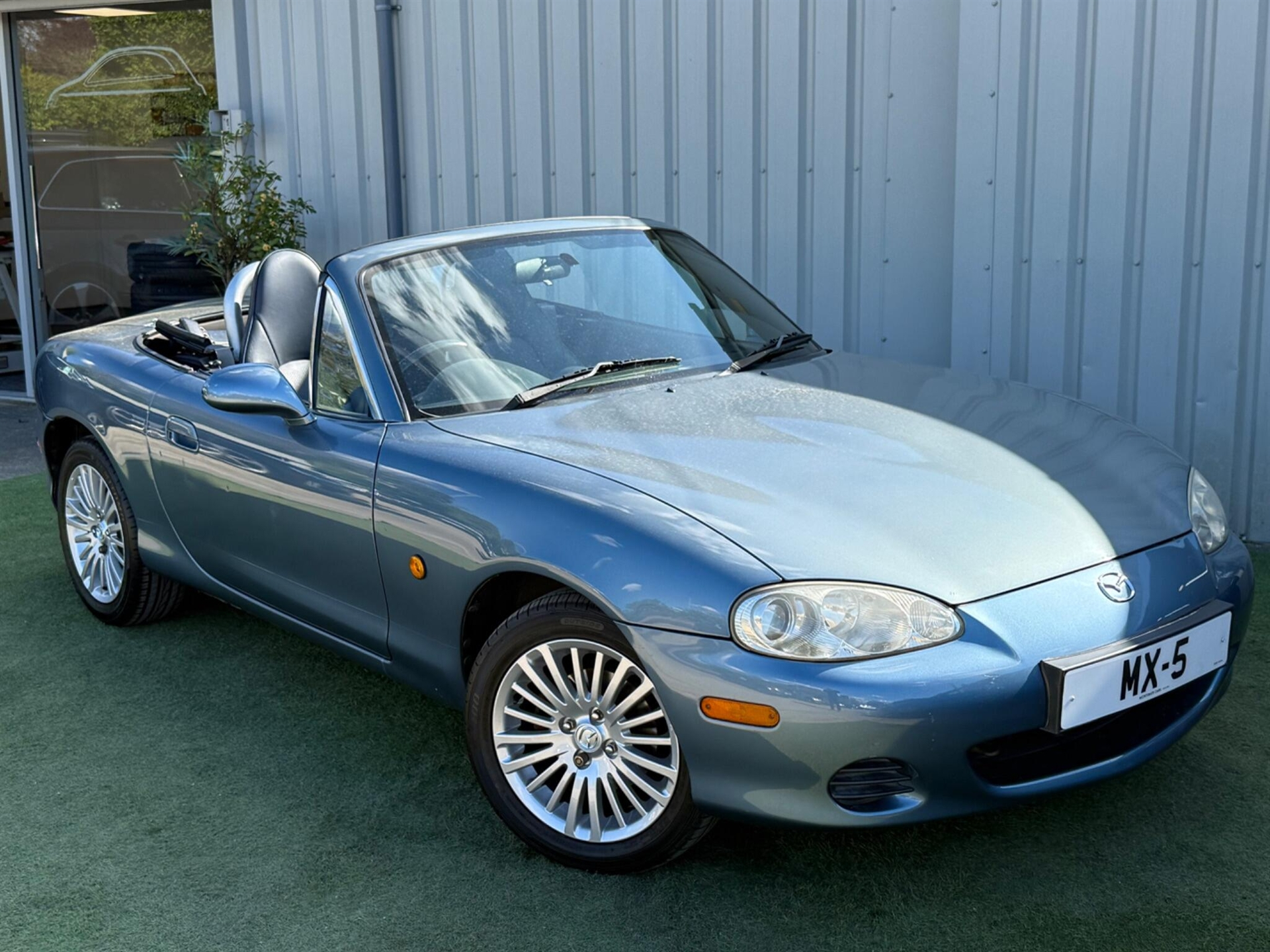 2004 Mazda MX-5