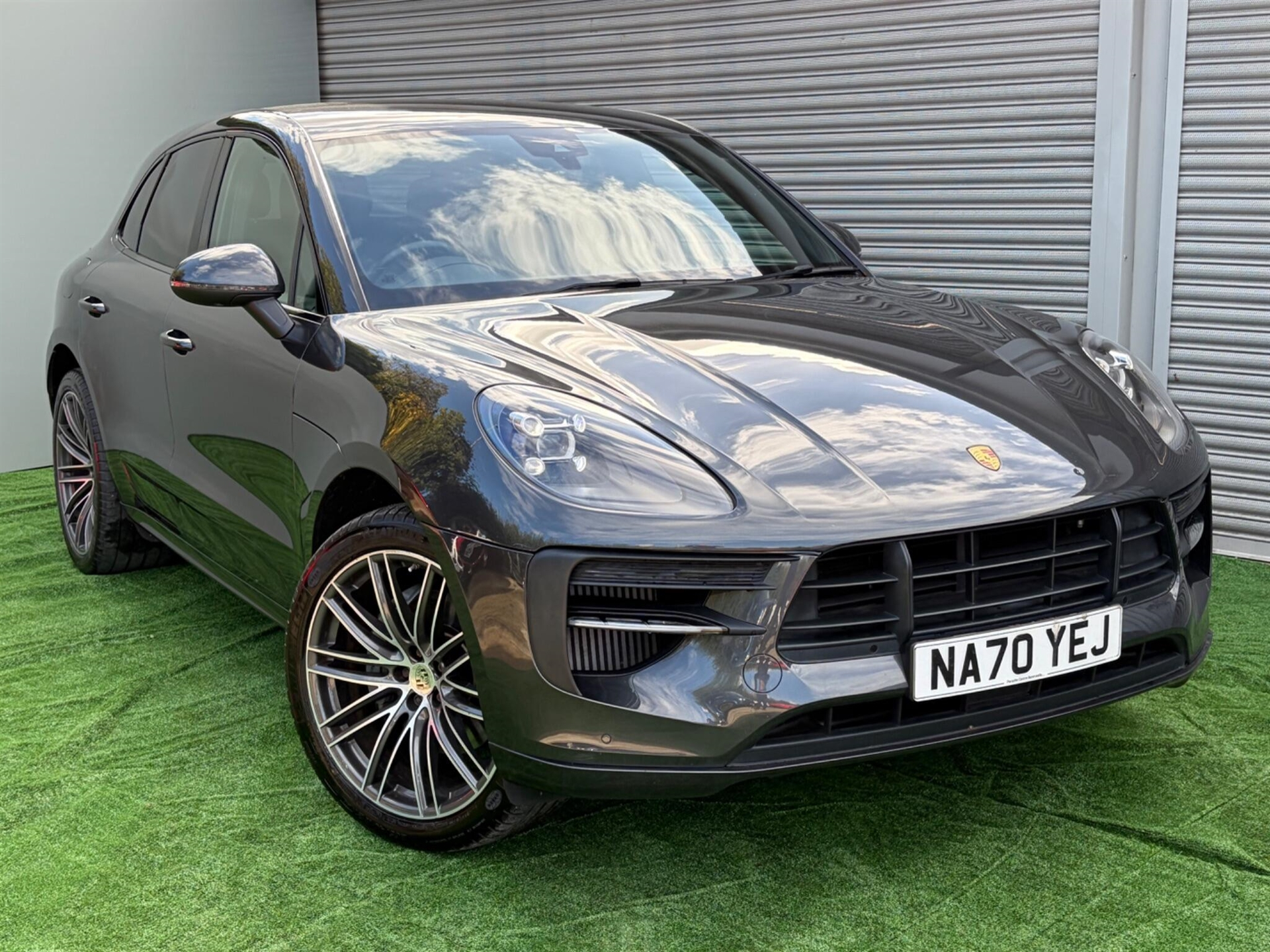 2020 Porsche Macan