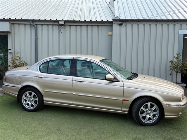 Used Jaguar X-Type in Basingstoke, Hampshire