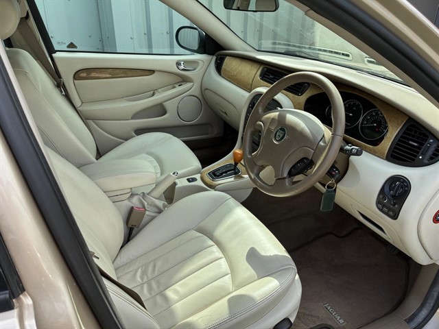Used Jaguar X-Type in Basingstoke, Hampshire