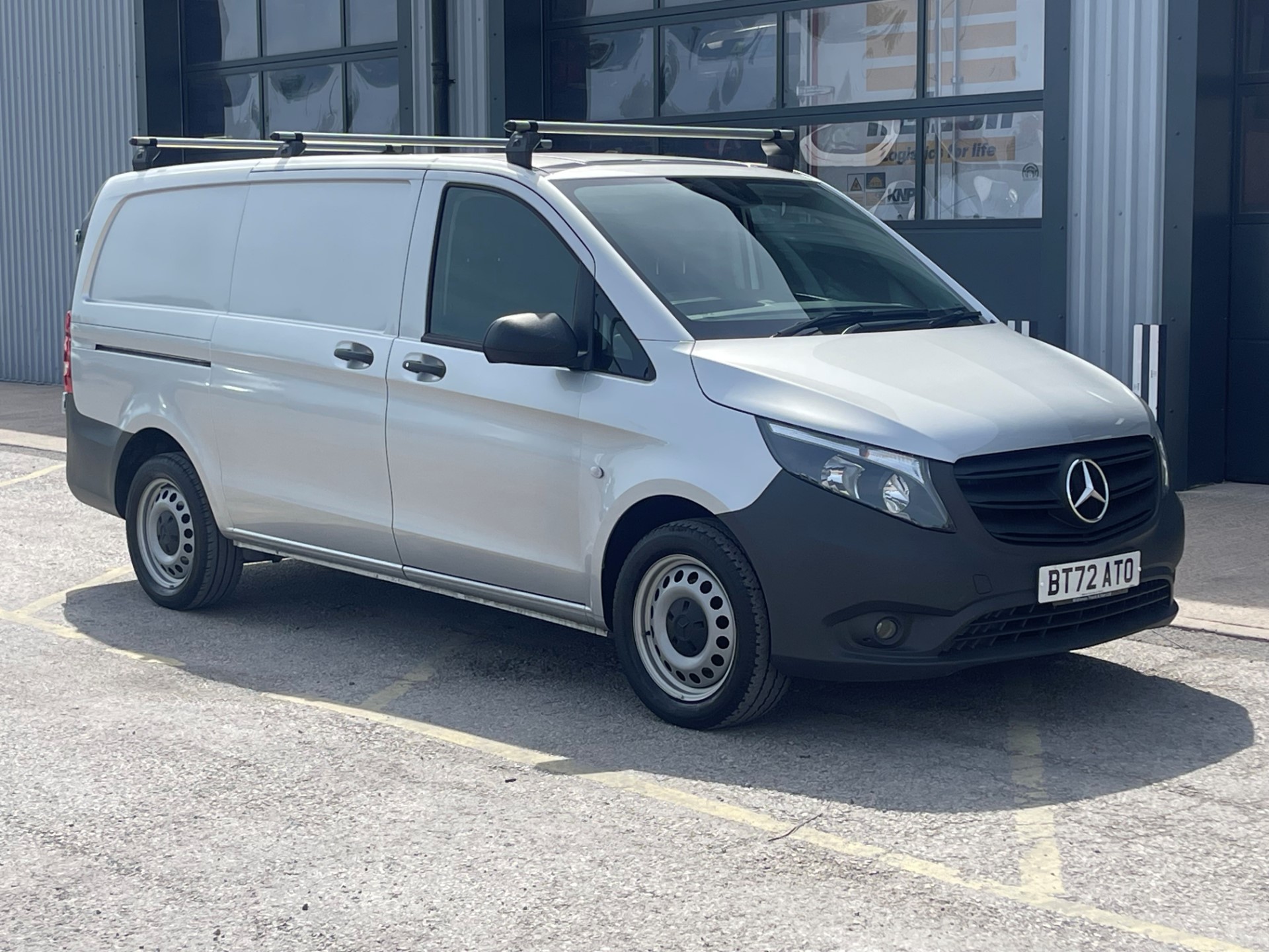 2022 MERCEDES-BENZ VITO