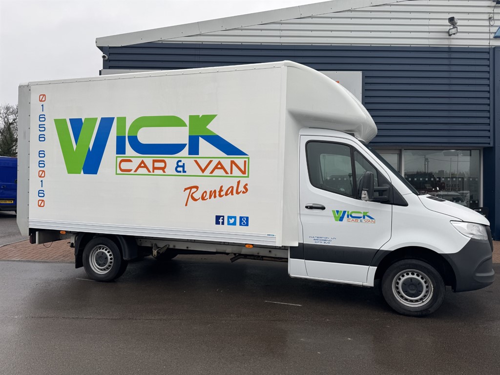 Large Luton for HIRE in Bridgend, Cardiff Wick Van Rentals