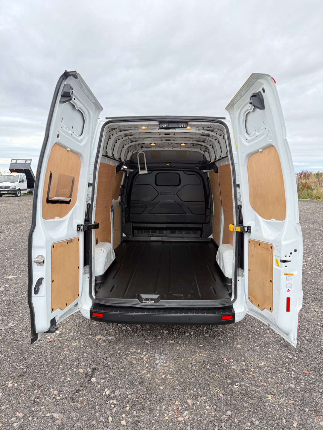 Used Ford Transit Custom for sale in Somerton, Somerset ALB Vans Ltd