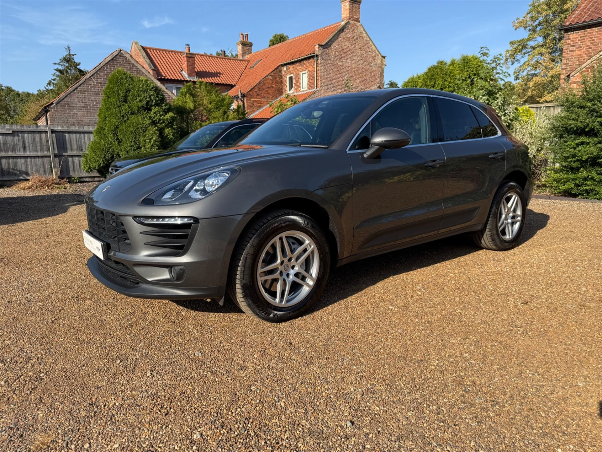 2017 Porsche Macan