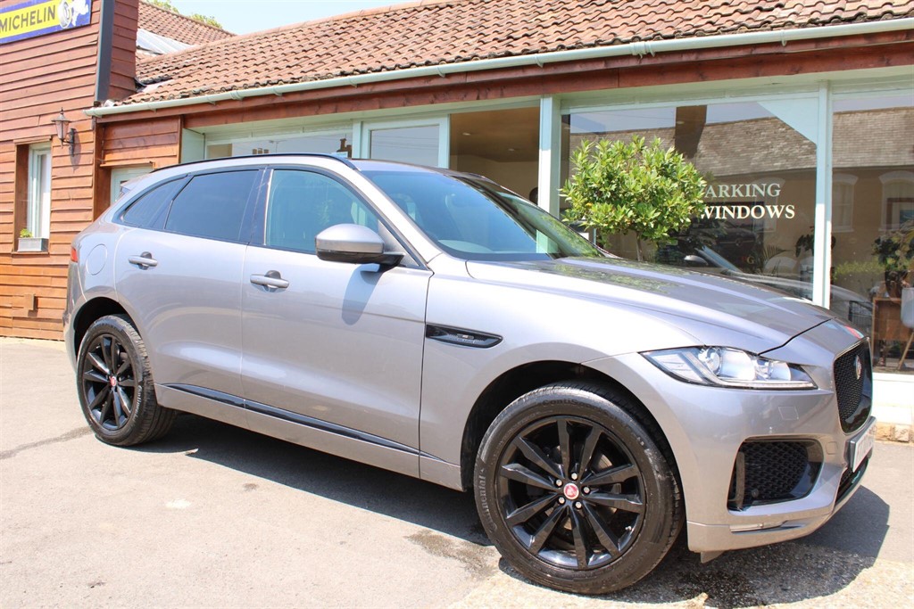 Jaguar F-Pace