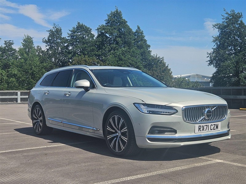 2022 Volvo V90
