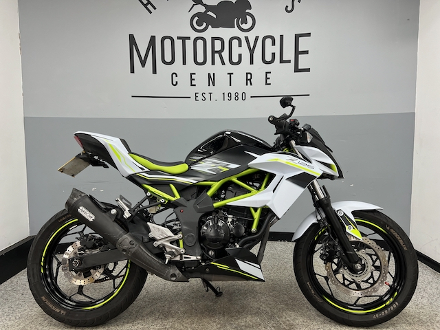 Used Kawasaki z125 125 Supernaked Petrol Manual Euro (15 ps) for