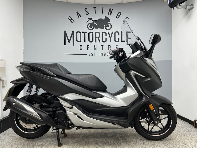 Used Honda Forza 300 300 Scooter Petrol CVT Euro 4 (26 ps) for