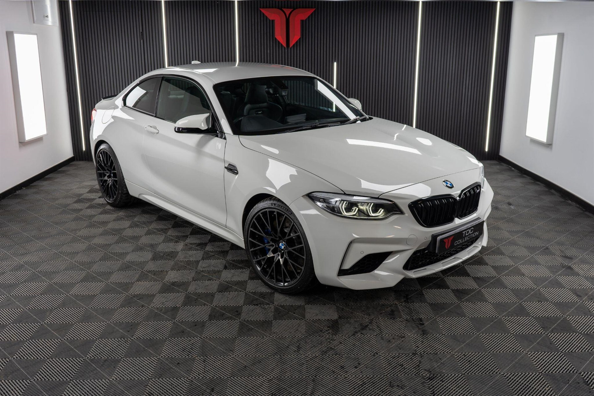 2019 BMW M2
