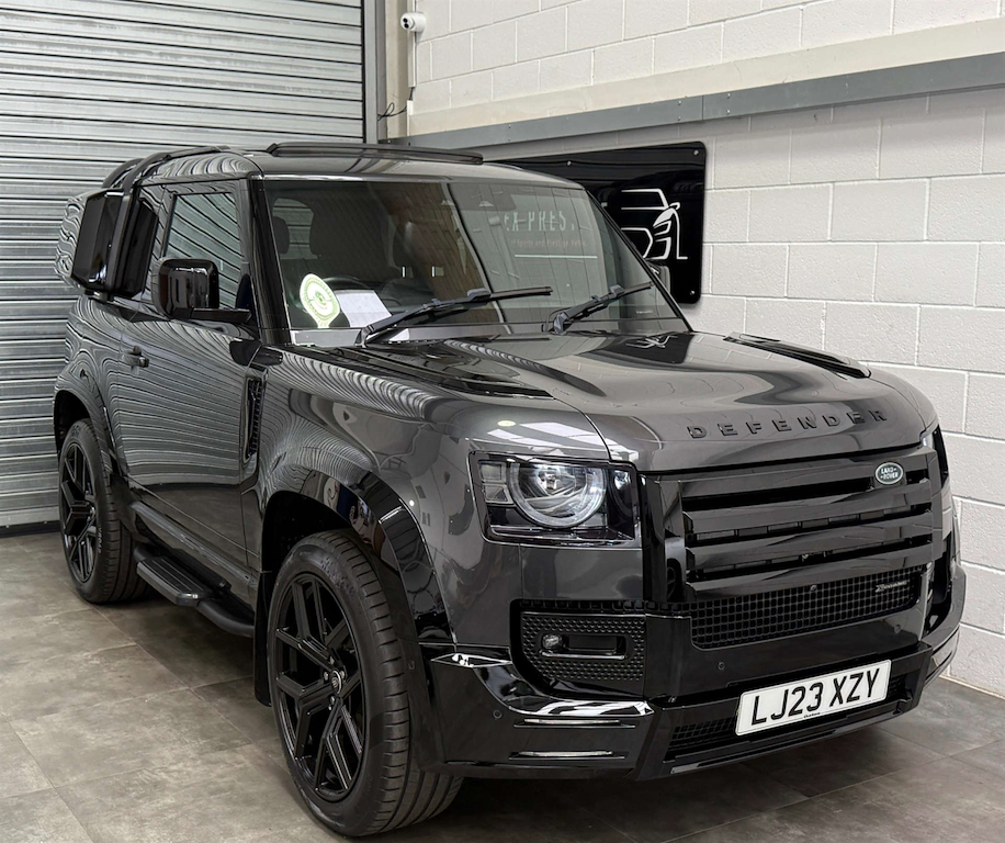 Land Rover Defender