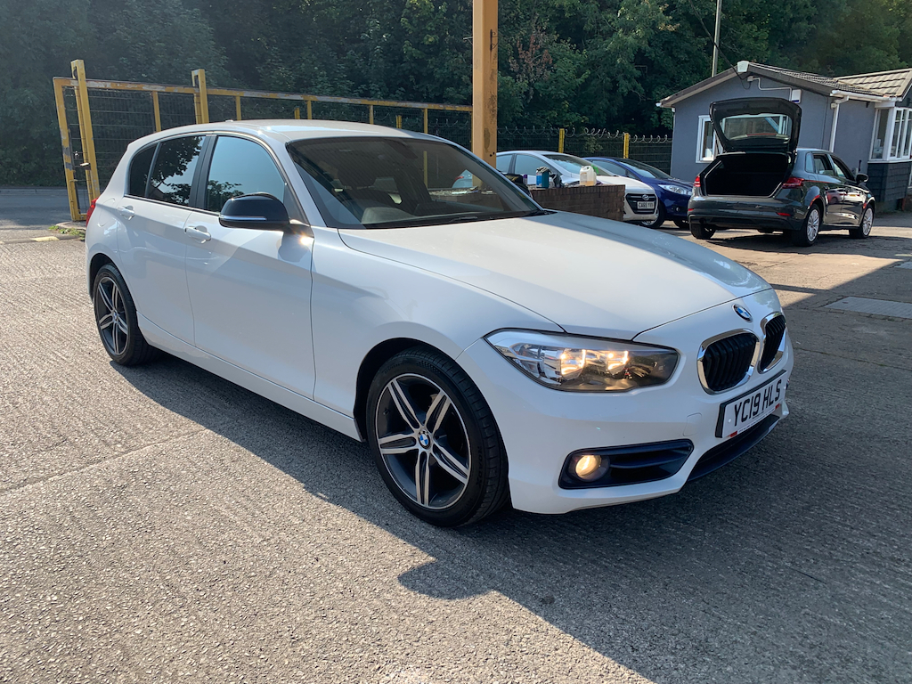 2019 BMW 118i