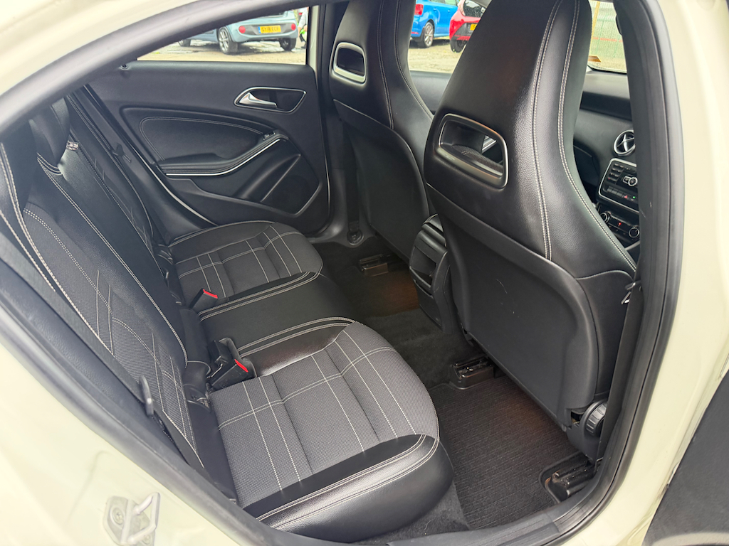 2014 14 MERCEDES-BENZ A CLASS