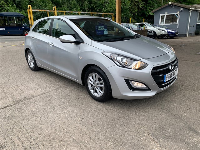 2016 I30 SE BLUE DRIVE CRDI 6,495 6,495 140.71 ULEZ COMPLIANT REG 2016 16... photo