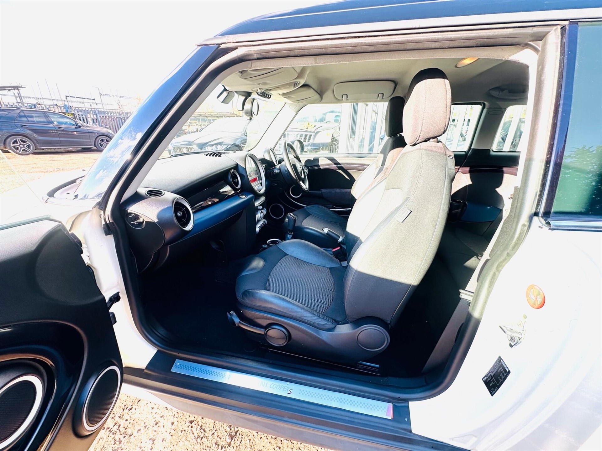 2009 Mini Clubman thumbnail 22