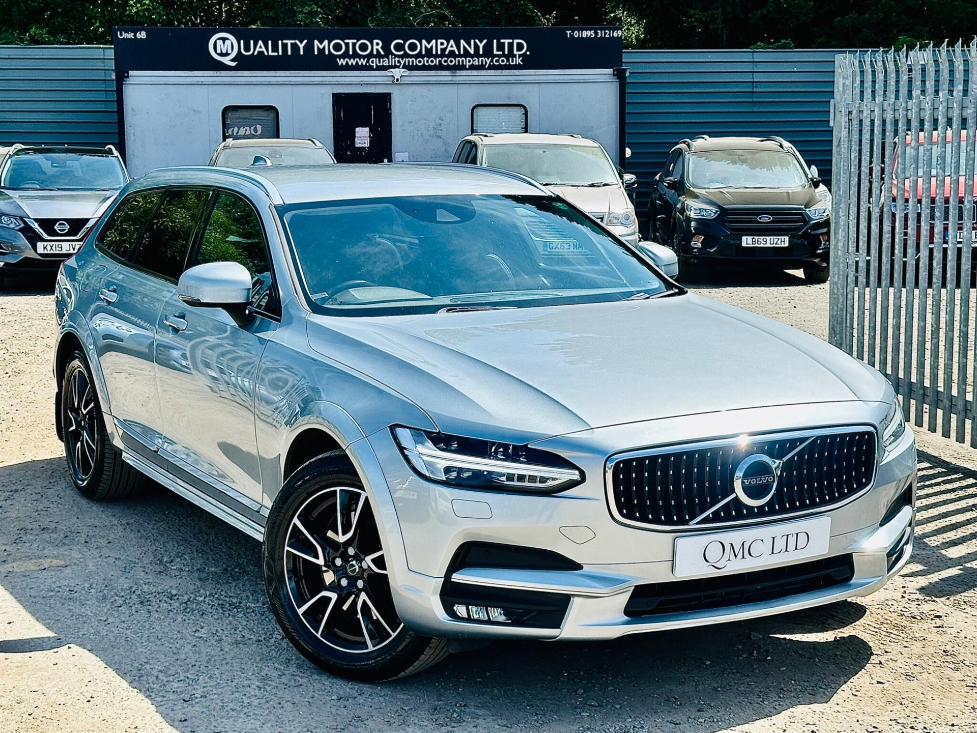 2017 Volvo V90